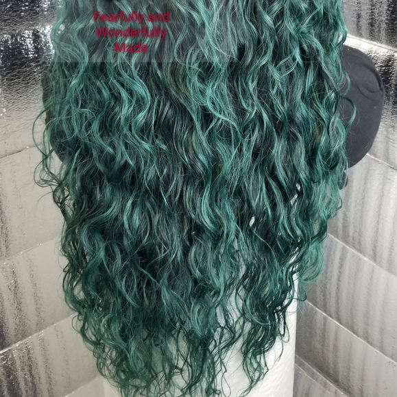 Sexy green waterwave dark roots  lace front wig - Picture 3 of 5
